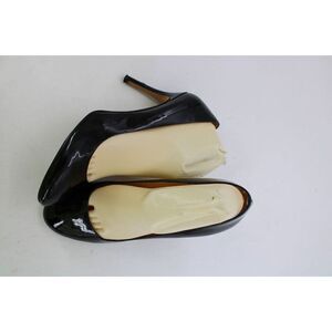 Kate Spade-Italy-Women Black Patent leather heel Dress shoes. US SZ-9. 5 B